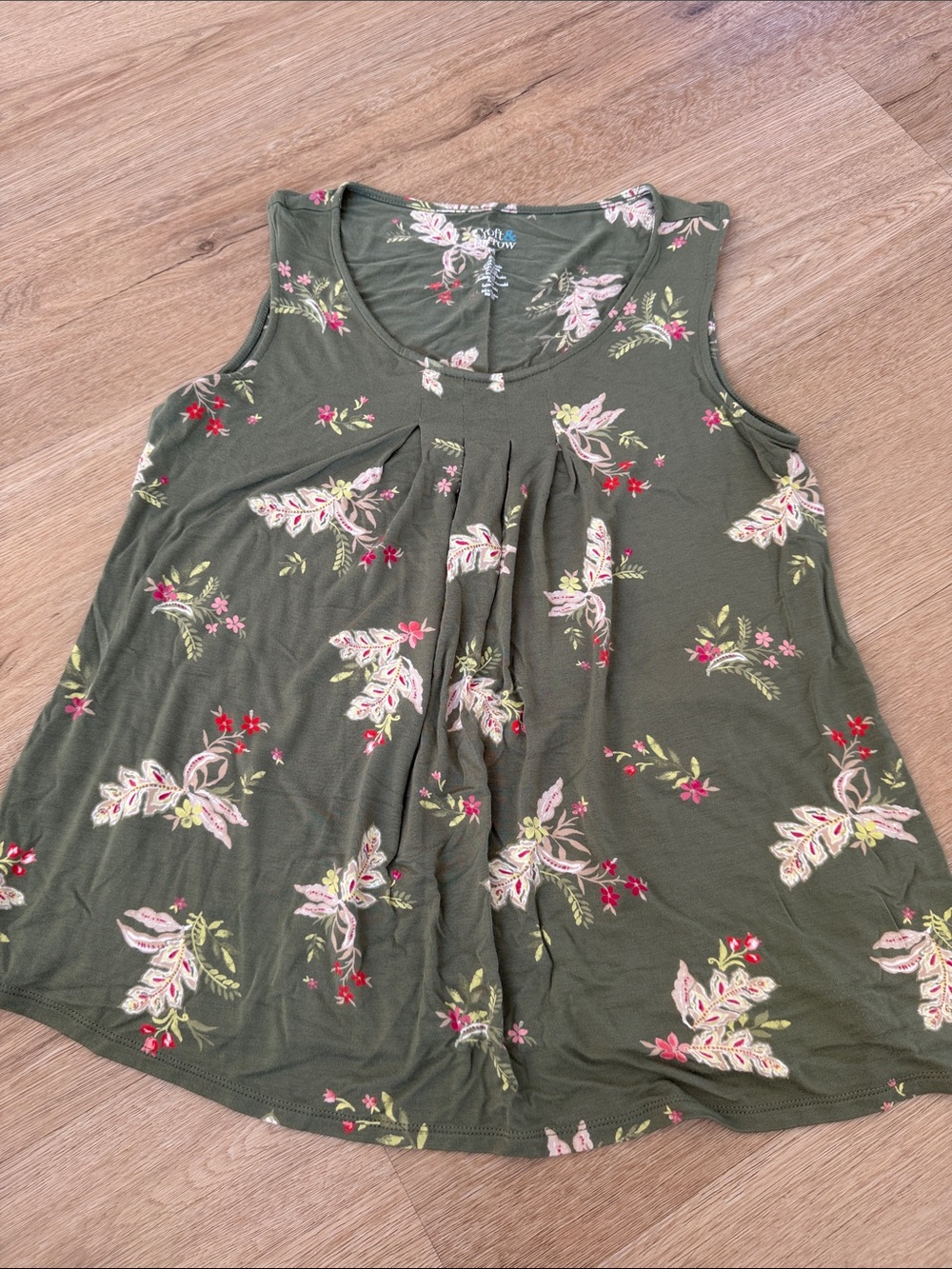 croft & barrow Olive Green Floral Pleated Tank Top